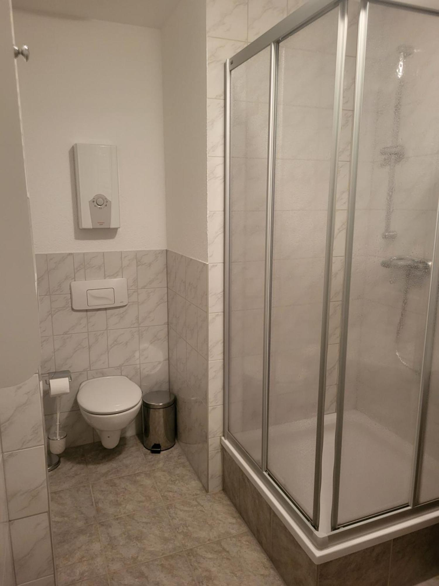 Apartment - Gaestewohnung - Unterkunft Monteure Хемниц Экстерьер фото